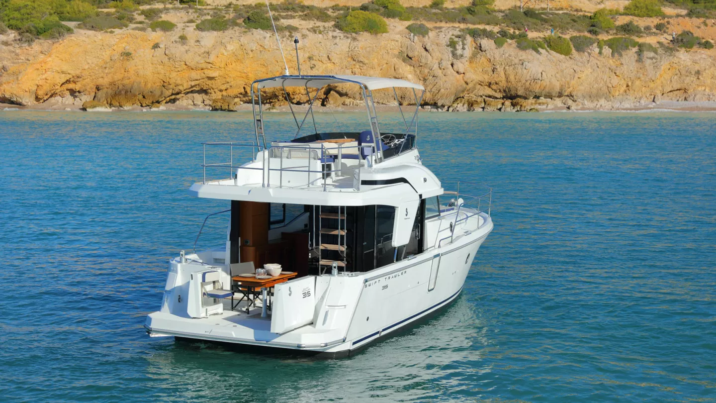 Swift Trawler 02.jpeg